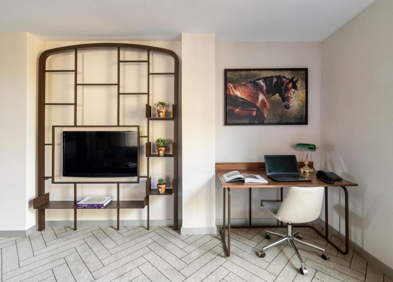 Upsuites Hotel Istanbul Bagian luar foto