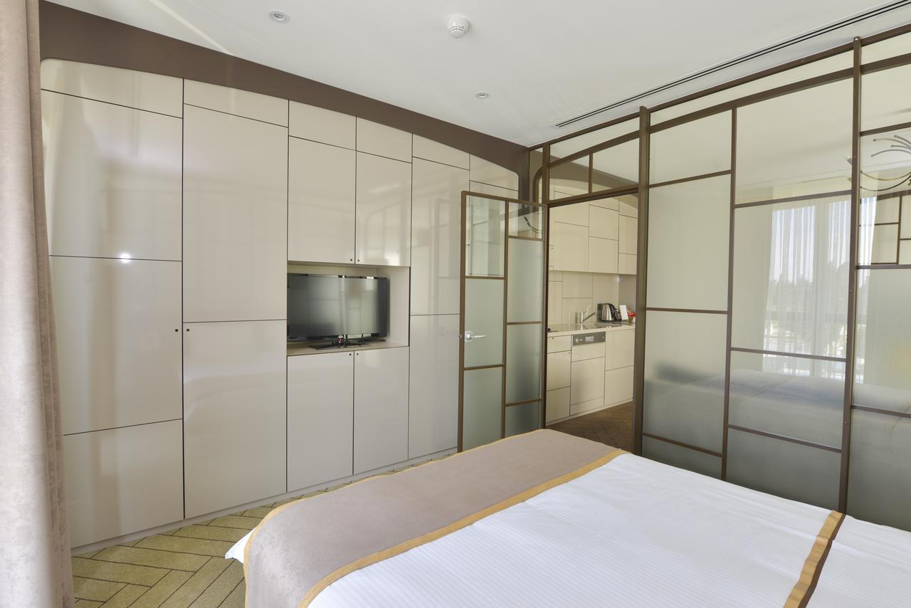 Upsuites Hotel Istanbul Bagian luar foto