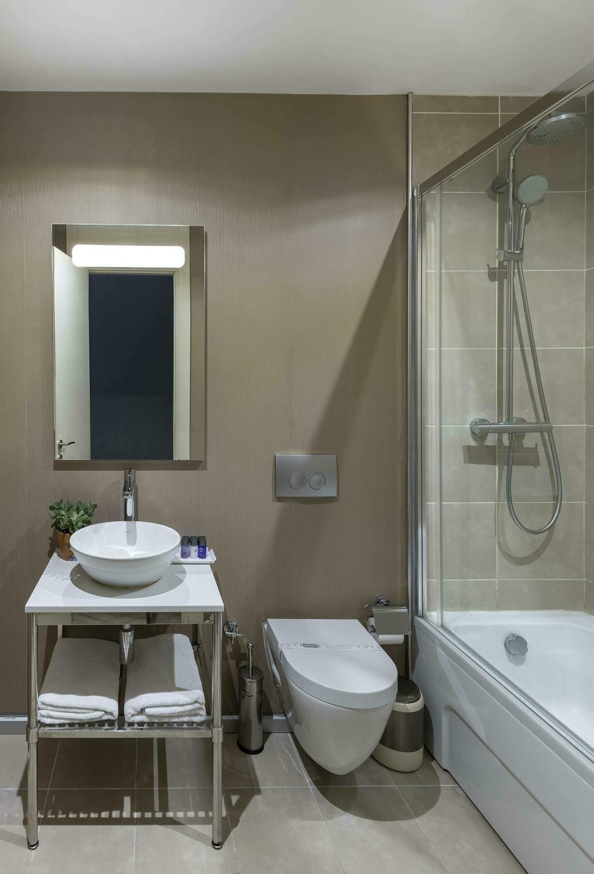 Upsuites Hotel Istanbul Bagian luar foto